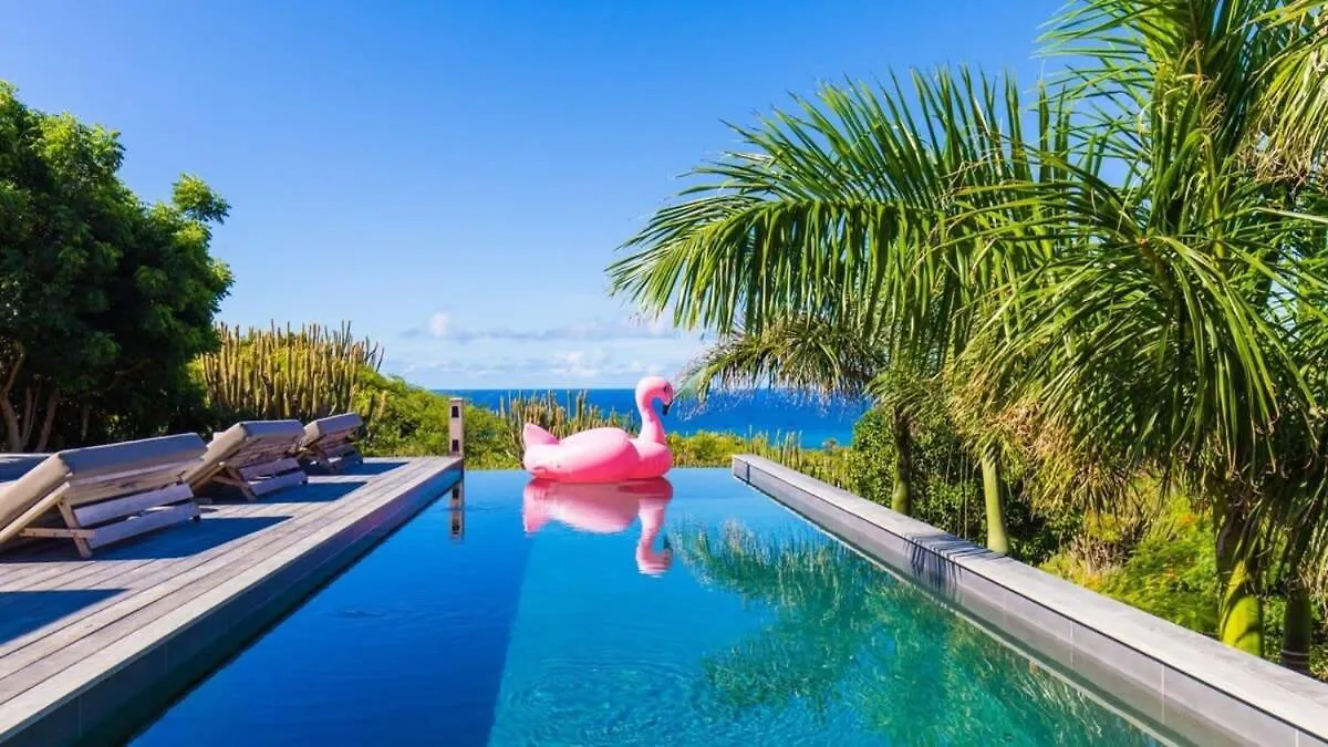 Cozy 6 Bedroom Villa In Petit Cul De Sac