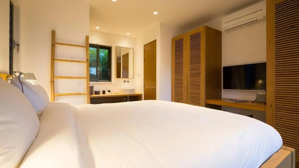 Cozy 6 Bedroom Villa In Petit Cul De Sac 0*, Petit Cul-de-Sac